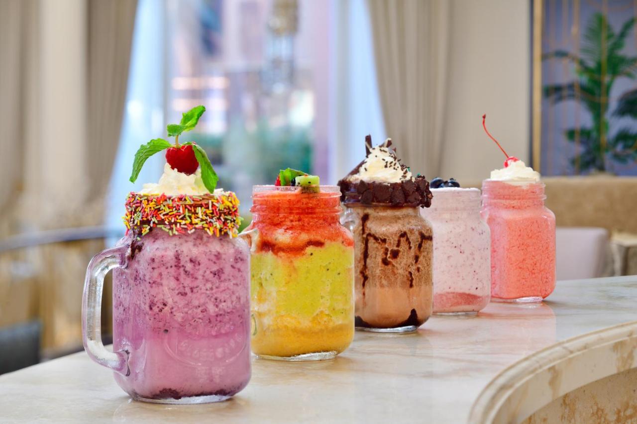 Moevenpick Hotel Bahrain Muharraq Exterior photo Smoothies