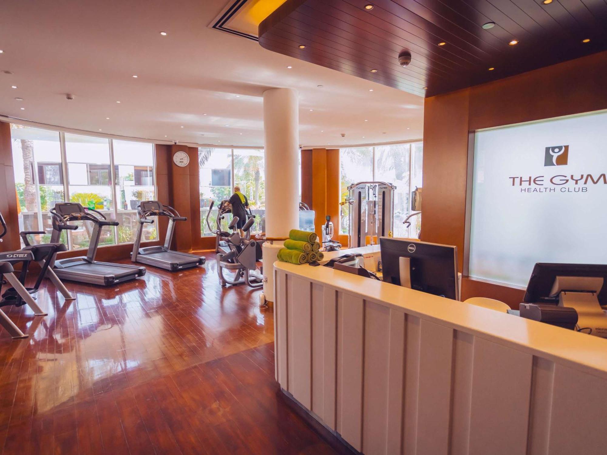 Moevenpick Hotel Bahrain Muharraq Exterior photo The Gym at The Oberoi, Mumbai