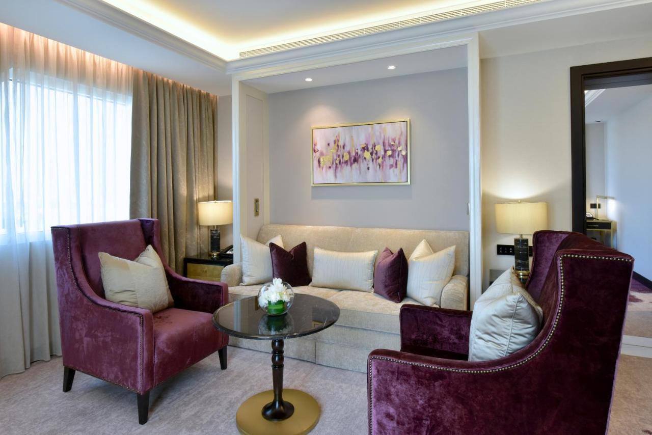 Moevenpick Hotel Bahrain Muharraq Exterior photo A suite at the hotel